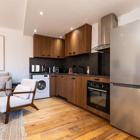 Appartement Place Des Lices 圣特罗佩 外观 照片